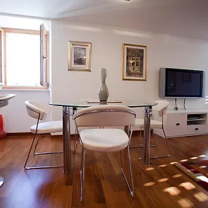  Apartment Peristil Croatia